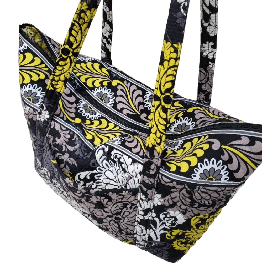 VERA BRADLEY retired pattern overnight/travel bag set
